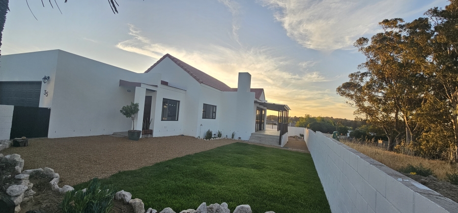 3 Bedroom Property for Sale in Hopefield Western Cape